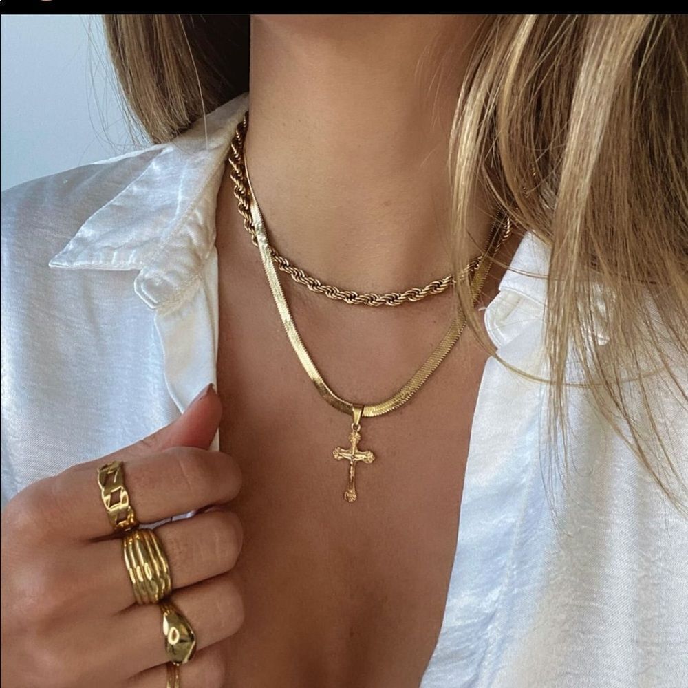 Rope  chain necklace